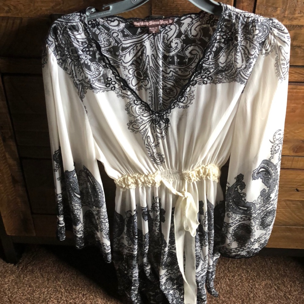 Tunic style blouse